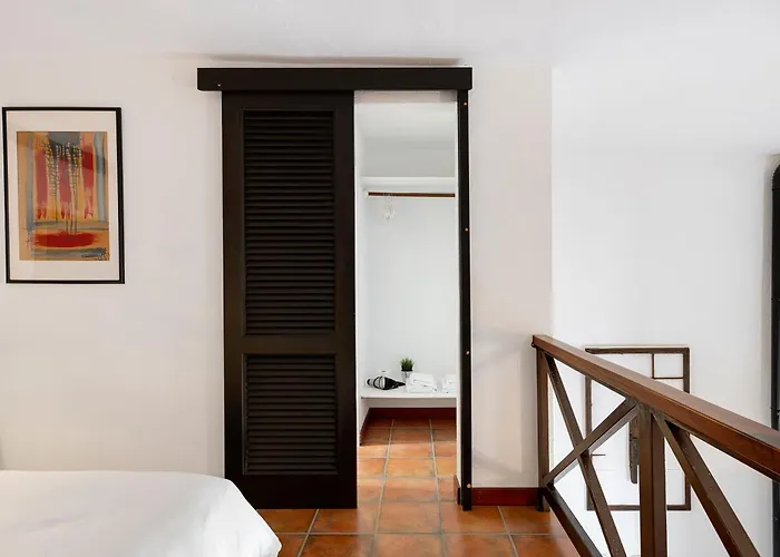 Emblematica - Nº5 Tinache